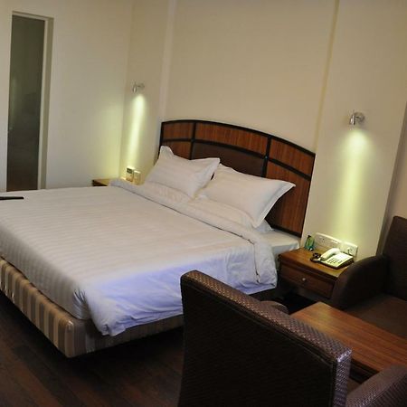 Hotel Marg Krishnaaya Виджаявада Экстерьер фото